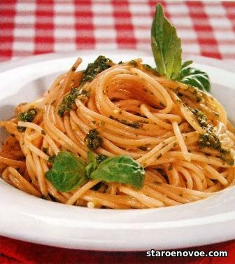 спагетти с чесноком